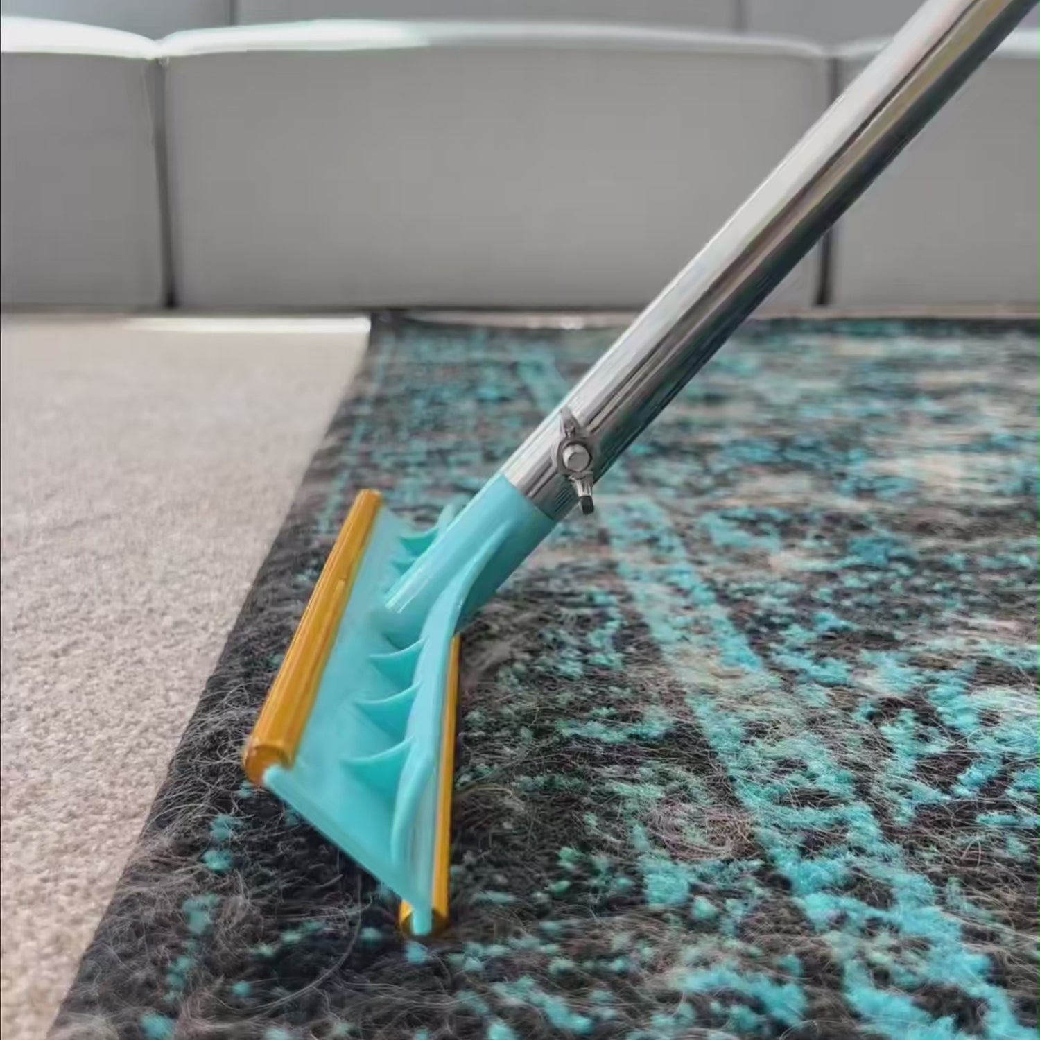 Pawly Mellow™ Carpet Rake